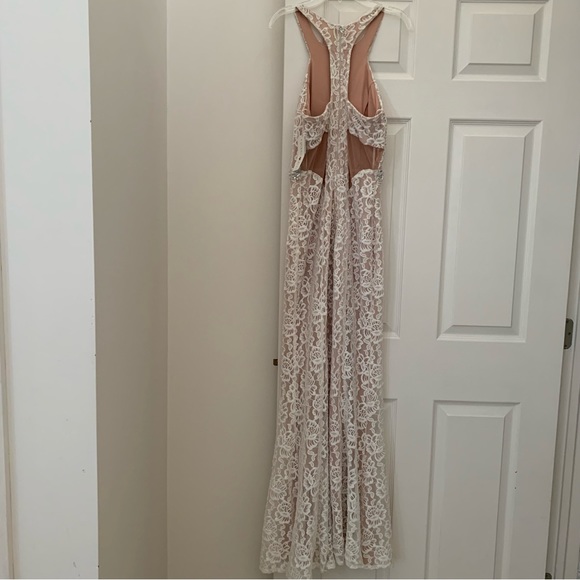 PROM? 😍 NWT White Floral Lace Halter Gown Beaded Belt Juniors 5 Nude Lining - Picture 7 of 16